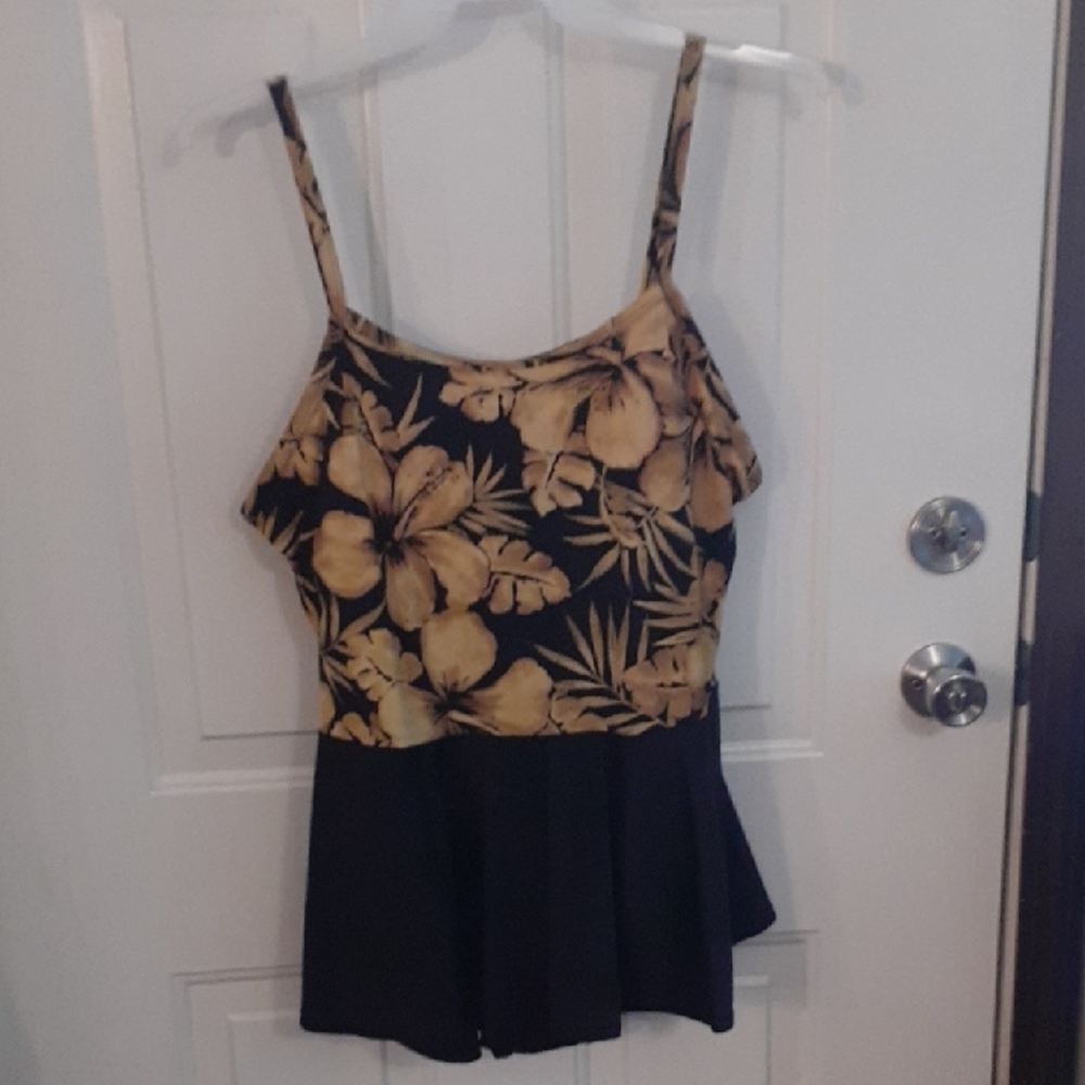 Floral Black and Gold Women's 1 Piece Swinsuit Size 22W